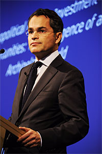 Nader Mousavizadeh Nader Mousavizadeh