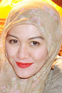 Dessy Sagita Dessy Sagita