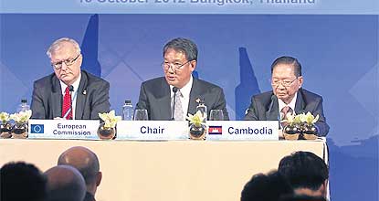 Asem leaders urge more trade