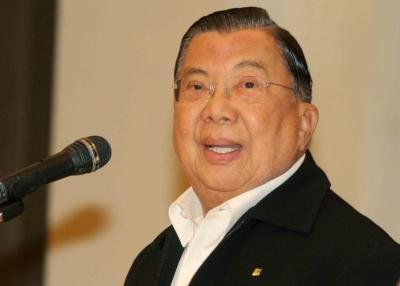 Bangkok Post Chavalit urges all parties to back reconciliation forum