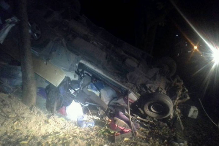 Bangkok Post - 4 killed, 7 hurt in in van crash