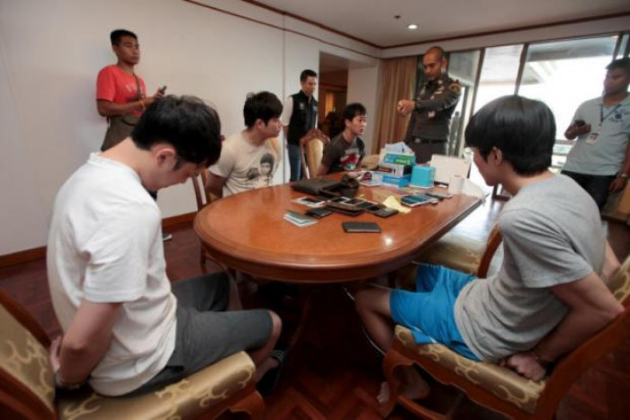 Bangkok Post - Koreans held for online gambling