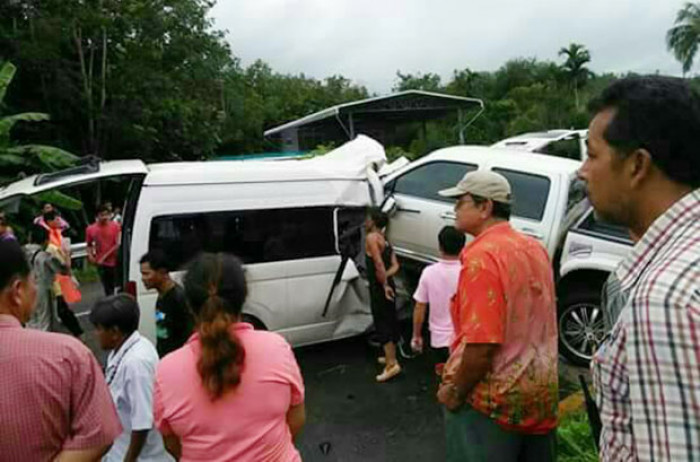 Bangkok Post - 5 soldiers killed in Surat Thani crash