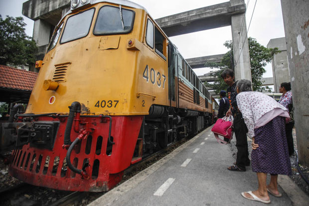 Transport Minister Prajin Juntong predicts the Chinese-Lao-Thai railway link will be completed within 2020. (Photo by Pattarapong Chatpattarasill)