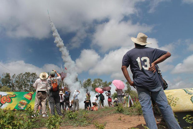 Bung fai rockets prompt air force bug-out