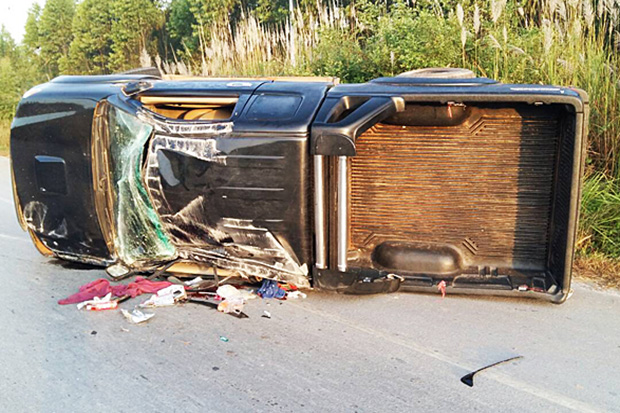 Pickup overturns; 4 Cambodians killed