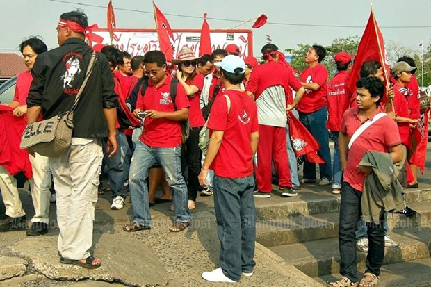 Red-shirts jailed for burning Khon Kaen provincial hall