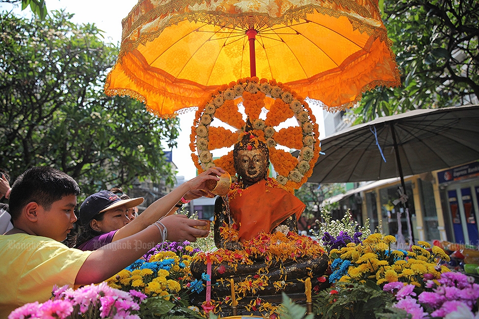 Tha Phrachan, Bangkok — Wichan Charoenkiatpakul
