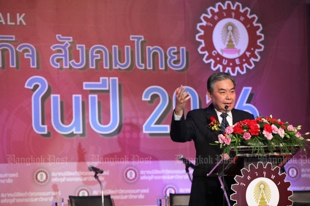 Finance Minister Apisak Tantivorawong has been promoting the Thailand Future Fund at events like last month's Social Economy Thailand 2016 event. (Post Today photo)