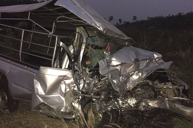 Five killed in Bung Kan head-on crash