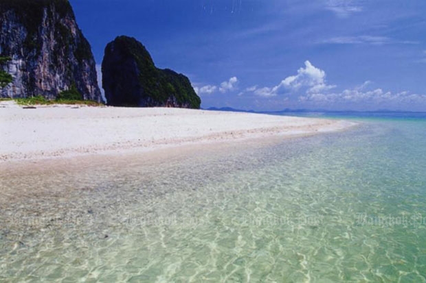 The crystal clear water and sandy beach on Laoliang, a pristine island off the coast of Trang province. (Bangkok Post file photo)