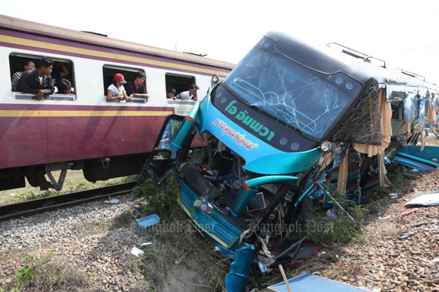 Red Tape Loud Music Blamed For Fatal Train Bus Crash