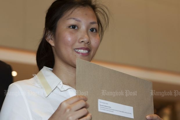 Watana's daughter petitions US embassy