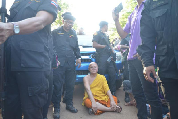 Tiger Temple abbot to tell his story