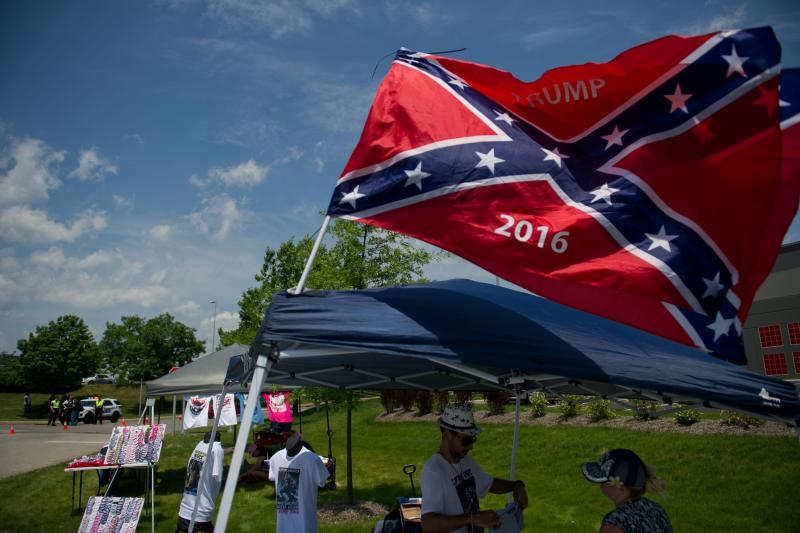 Memorabilia is sold before Republican candidate for President Donald Trump speaks to supporters at a rally at Atlantic Aviation on June 11, 2016, in Moon Township, Pennsylvania. (AFP photo) Memorabilia is sold before Republican candidate for President Donald Trump speaks to supporters at a rally at Atlantic Aviation on June 11, 2016, in Moon Township, Pennsylvania. (AFP photo)