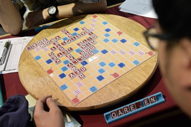 Thais master Scrabble without English