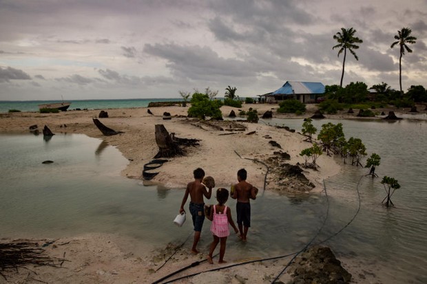 Rising sea shocks Pacific's Kiribati