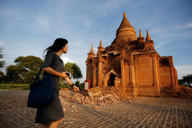 Myanmar soldiers, police seal off quake-damaged ancient temples