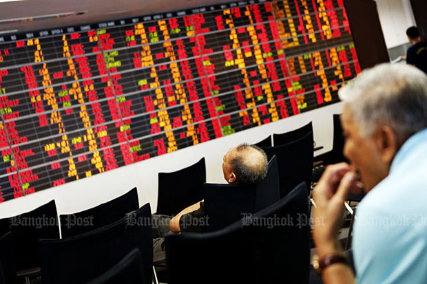 Thai, Vietnamese stocks plunge on Fed rate hike bets