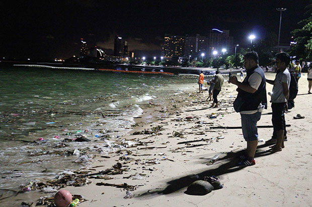 Pattaya officials seek source of beach garbage