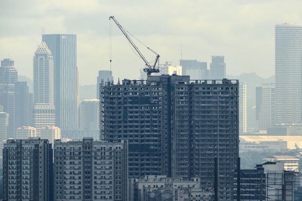 A bird's eye view of a building under construction in Manila on Thursday. (AFP photo)