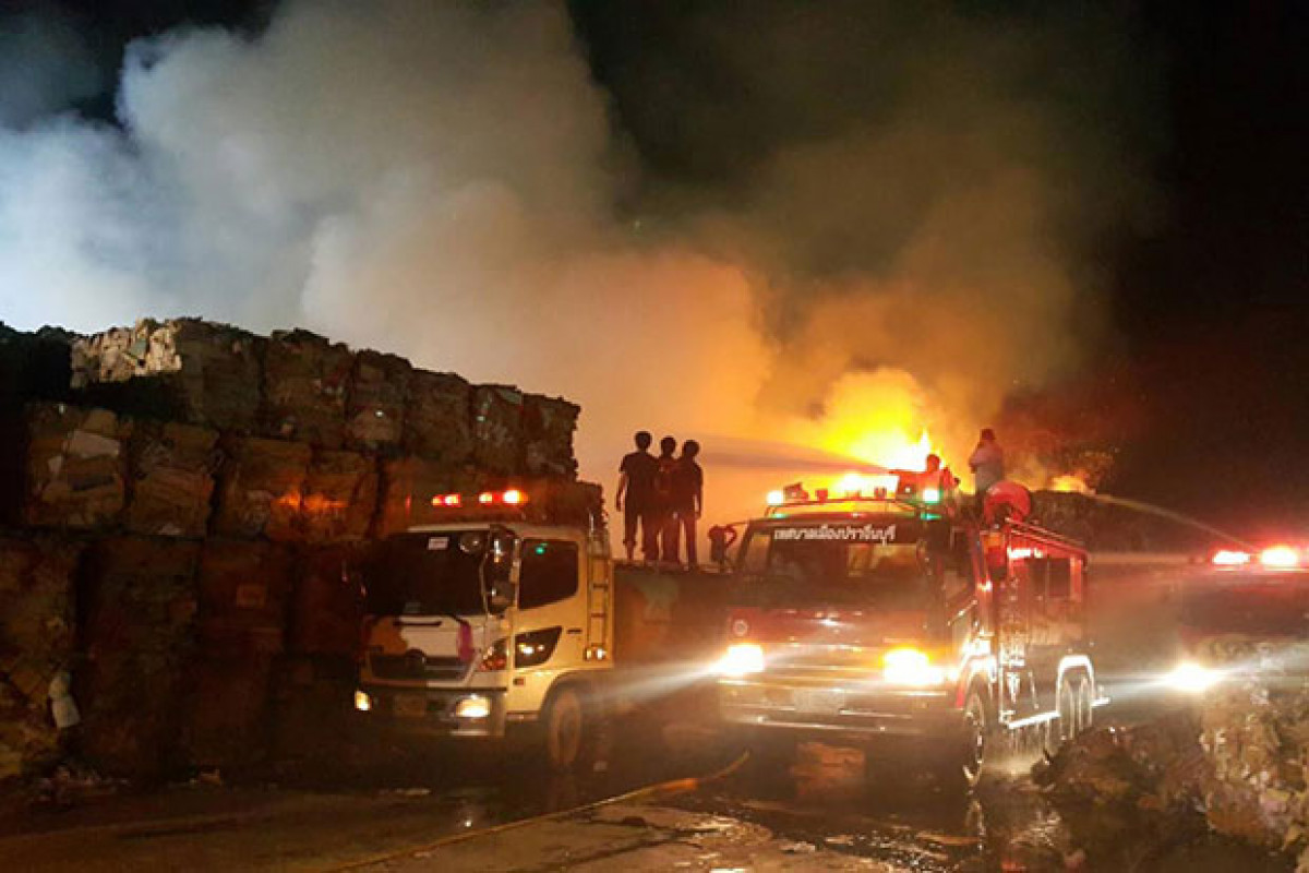 Bangkok Post - Fire guts paper-recycling factory