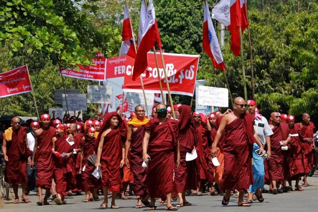 Hard-line Buddhists protest Rohingya citizenship plans