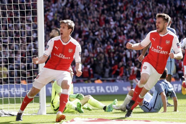 Palace beat Liverpool; Arsenal gain FA Cup final