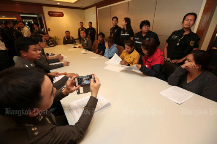 Bangkok Post - Cop truck allegedly sends prostitutes to police clients