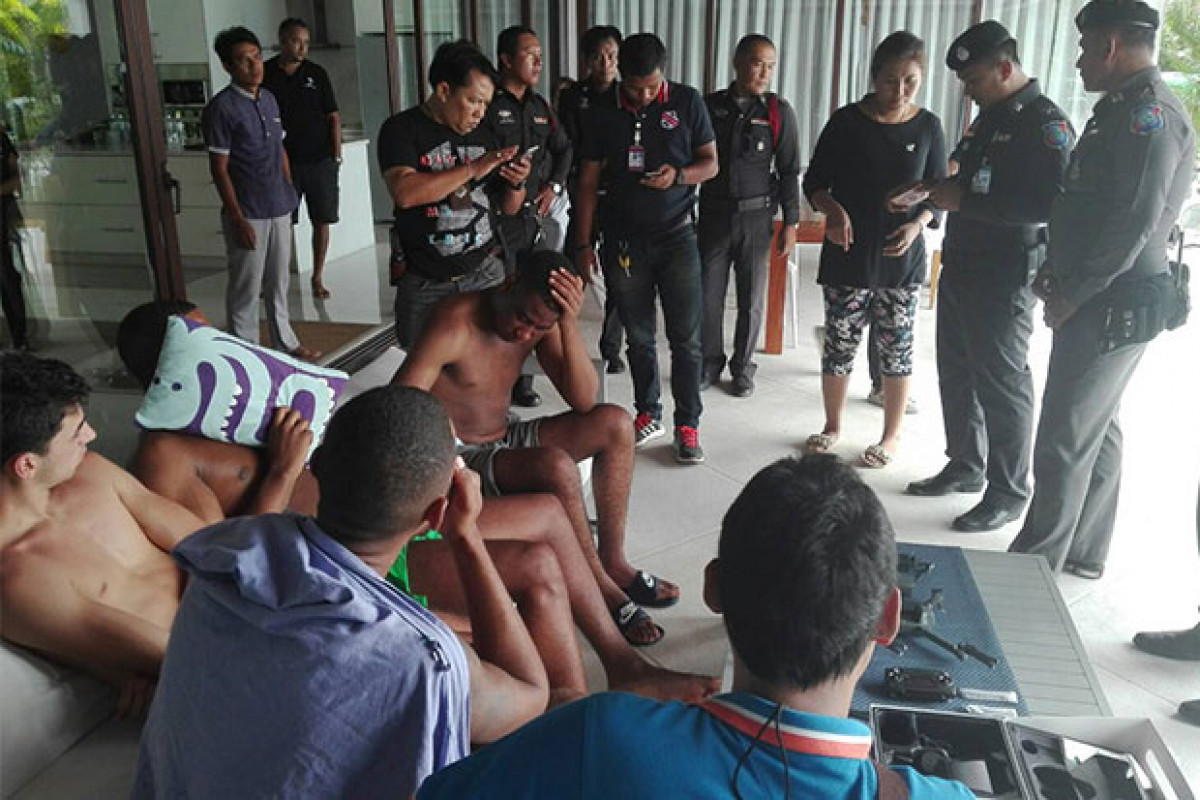 Bangkok Post - British tourists held for toy shop theft on Koh Samui