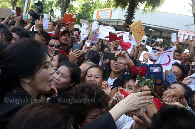 Soldiers  watching for Yingluck court ruling 'mobilisers'