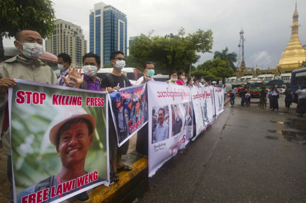 Myanmar journalists display banners as they protest against detention of journalists in Yangon, Myanmar, June 30, 2017. (AP Photo) Myanmar journalists display banners as they protest against detention of journalists in Yangon, Myanmar, June 30, 2017. (AP Photo)
