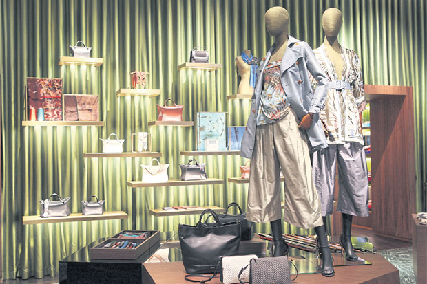 Jim Thompson unwraps flagship store