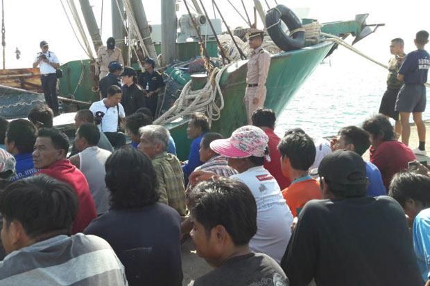 Bangkok Post - Deadline set for fishing crew registration