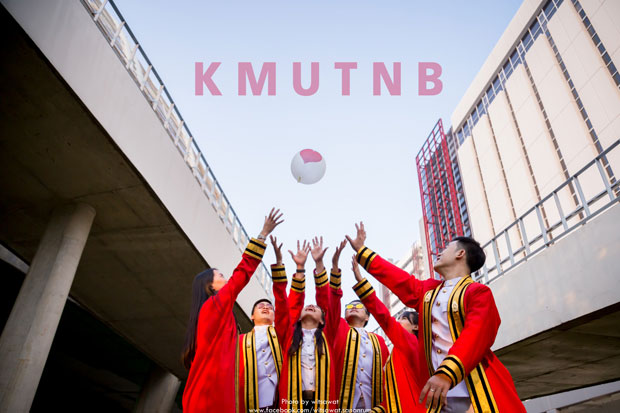 Fantasy yigit yigit qiz uchlik bi