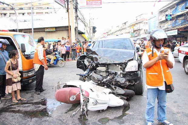 Driver has seizure, hits motorcyclists, 2 killed