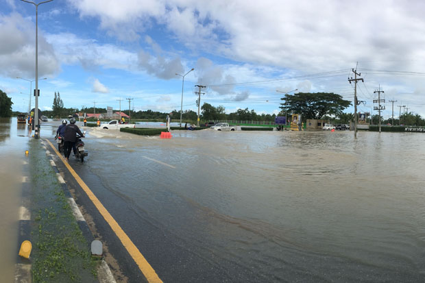 Warning of more rain, flooding in the South