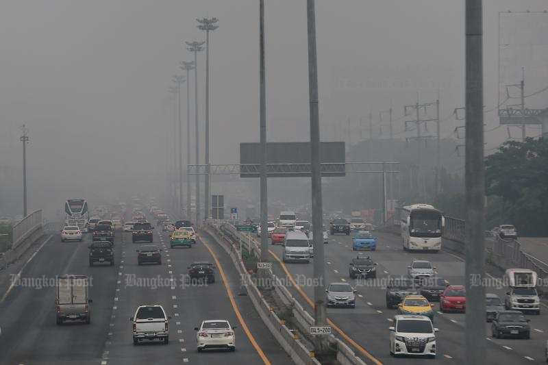 Motorists travelling the Bangkok-Chon Buri motorway will be able to go all the way to Pattaya from Jan 5. (Post Today photo)