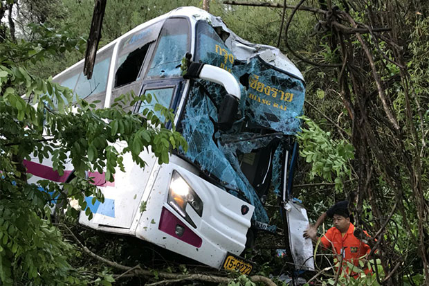 Woman killed, 12 hurt when bus plunges into ditch