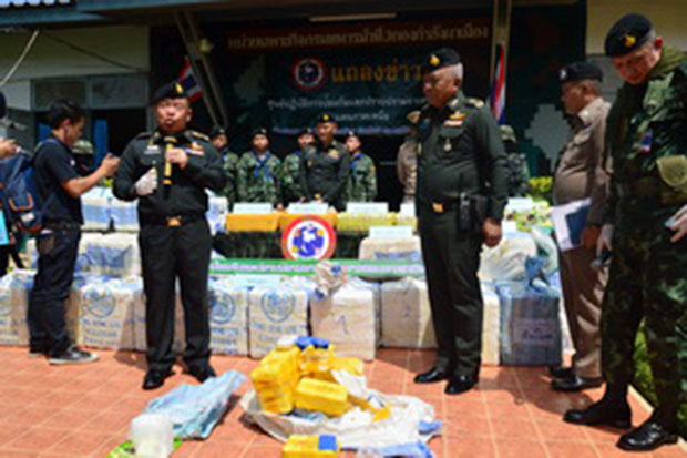 Bangkok Post - Northern troops seize 7.8m speed pills, 50kg of 'ice'