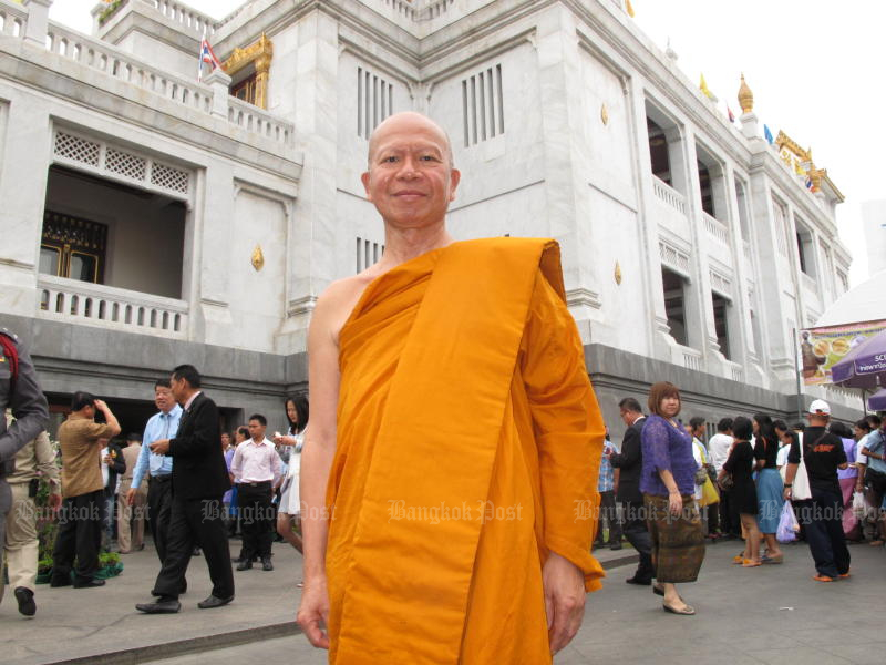 Fugitive former Phra Phrom Methee will be escorted back to Bangkok from Frankfurt, arriving at Suvarnabhumi airport on Wednesday morning. (Post Today file photo)