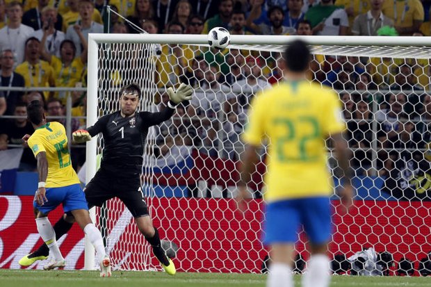 Brazil win, Switzerland draw to advance at World Cup