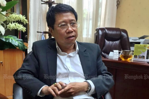 Teerakiat admits to no school admission plan