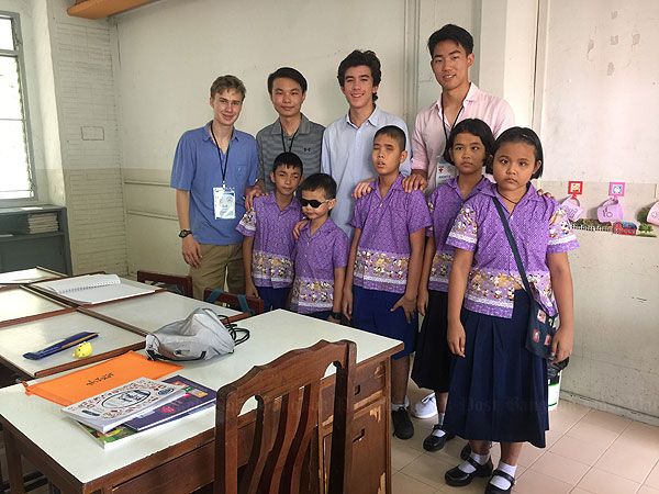Blind date Bangkok Post Learning - Learn English from News