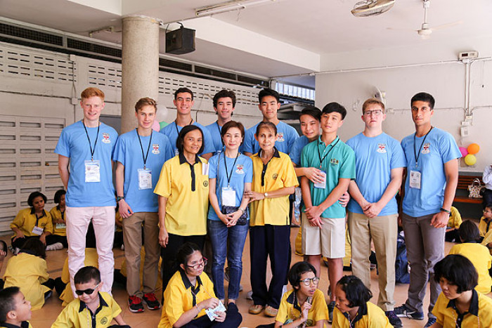Blind date Bangkok Post Learning - Learn English from News