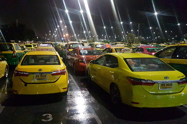 Suvarnabhumi guarantees taxi service amid rally threat