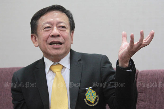 EC will dissolve Pheu Thai if probe finds Thaksin controls it