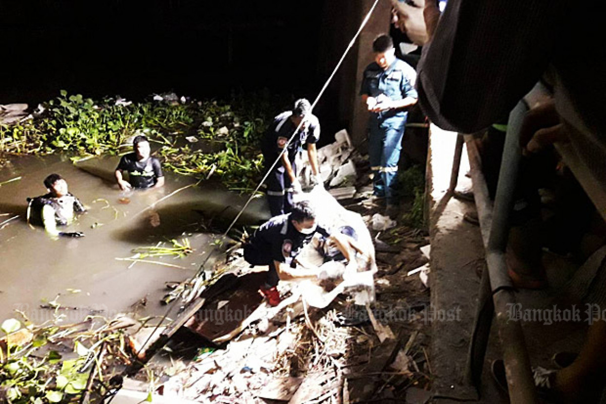 Bangkok Post - Six killed after car plunges into canal in Ayutthaya