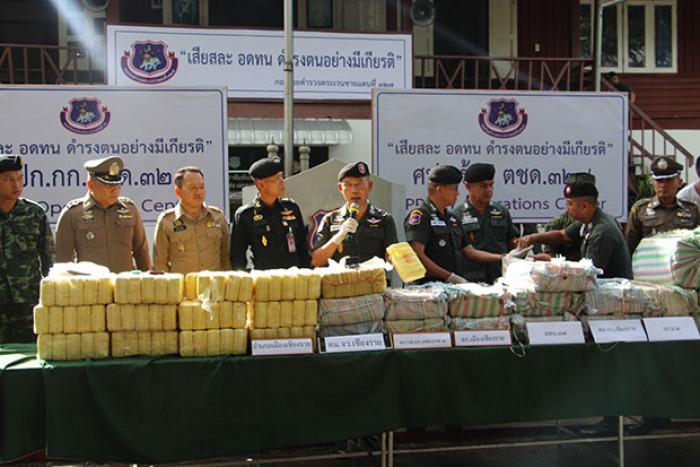 Bangkok Post - Two smugglers caught, 3 million speed pills seized