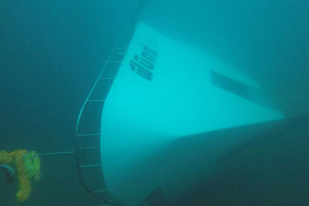 The "Phoenix" is still at the location where it sank on July 5 in an incident that killed 47 Chinese tourists.